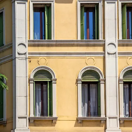 Opera Venice Местре
