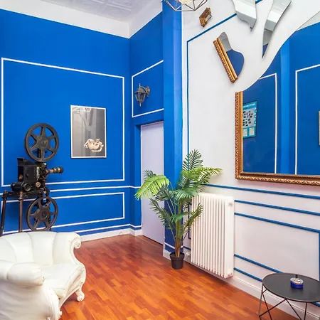 Opera Venice شقة *