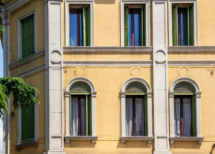 Opera Venice Местре